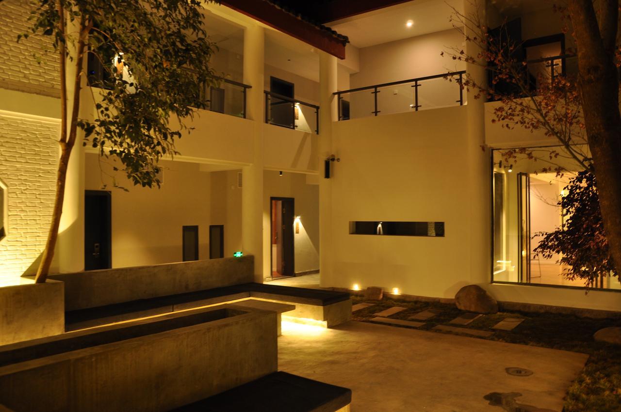 Lijiang Shuhe Travelling Hotel Exterior foto