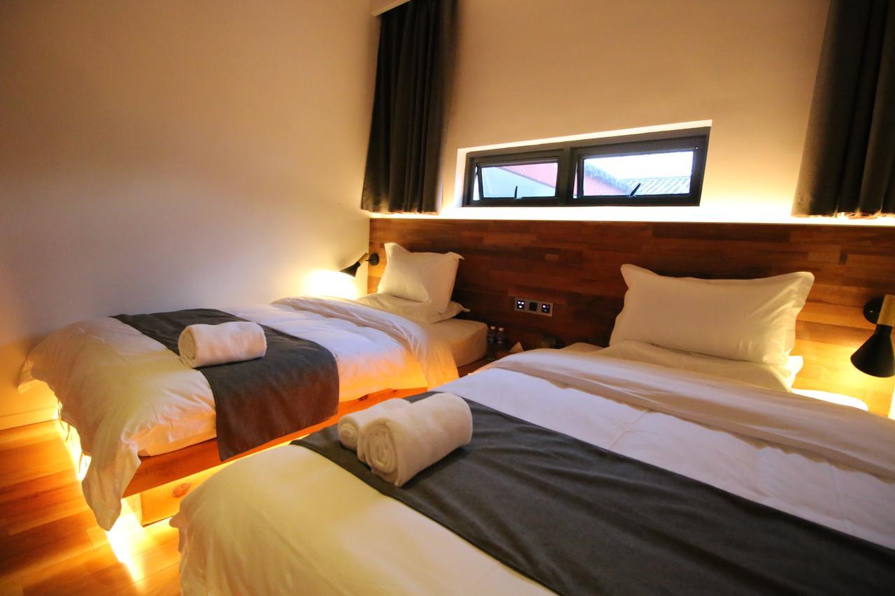 Lijiang Shuhe Travelling Hotel Exterior foto